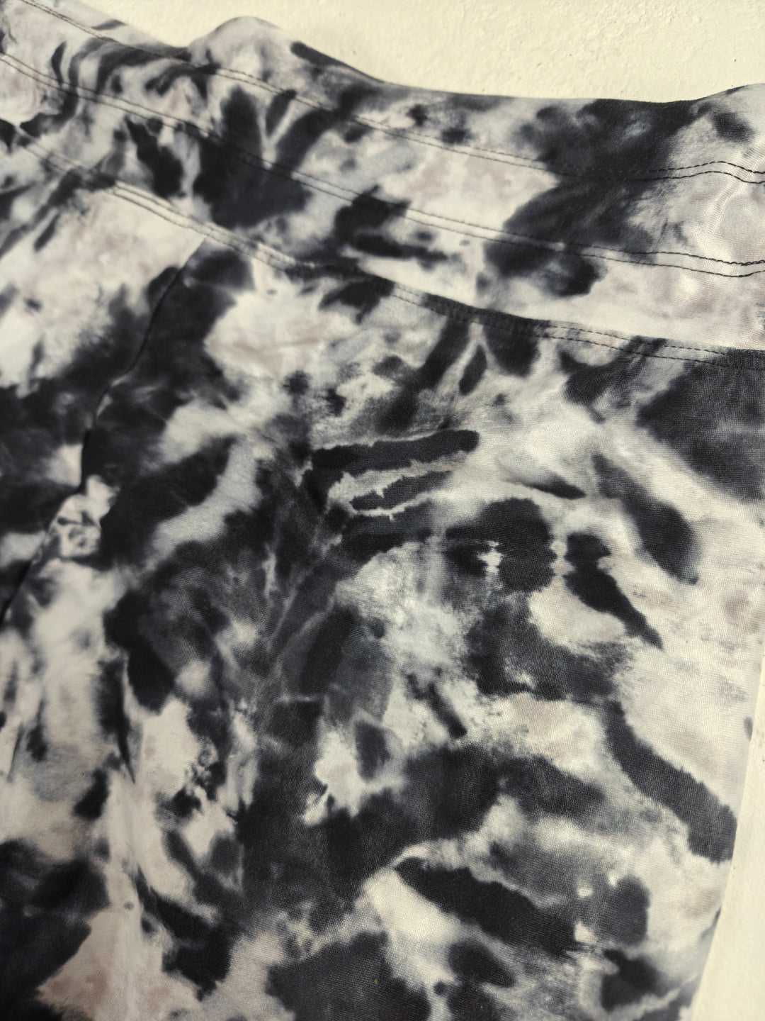 Womens Marika Athletic Shorts Black White Tie Dye Size Large