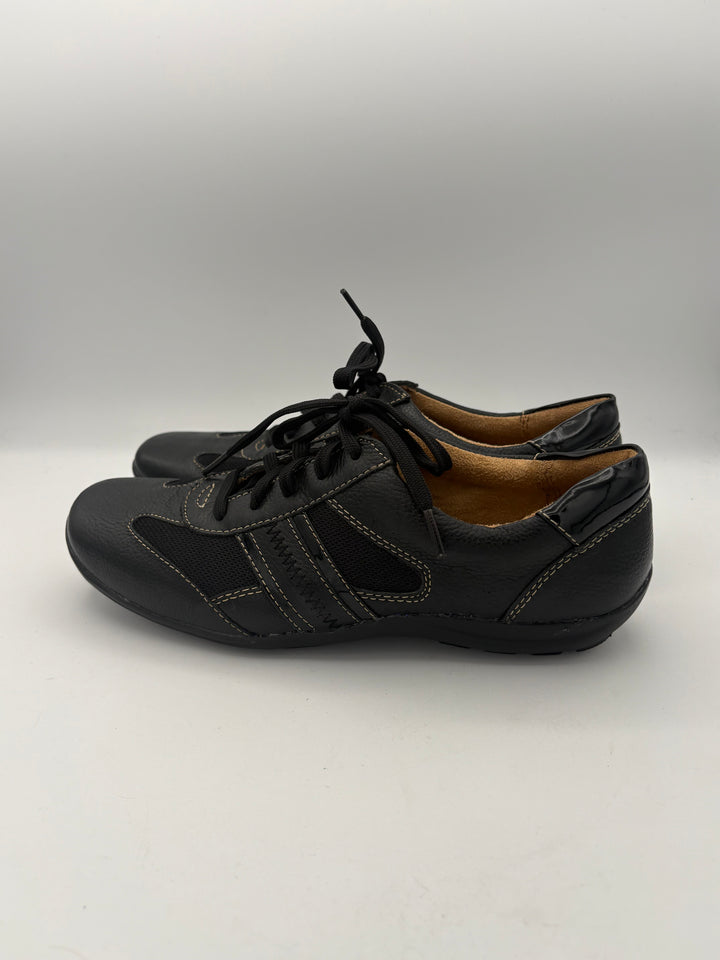 Women’s Naturalizer Size 8 Black Leather Lace Up Shoes