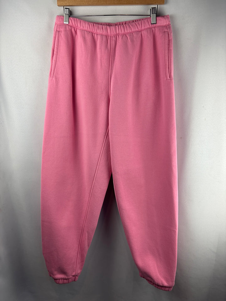 Women’s LuluLemon Medium Pink Sweatpants