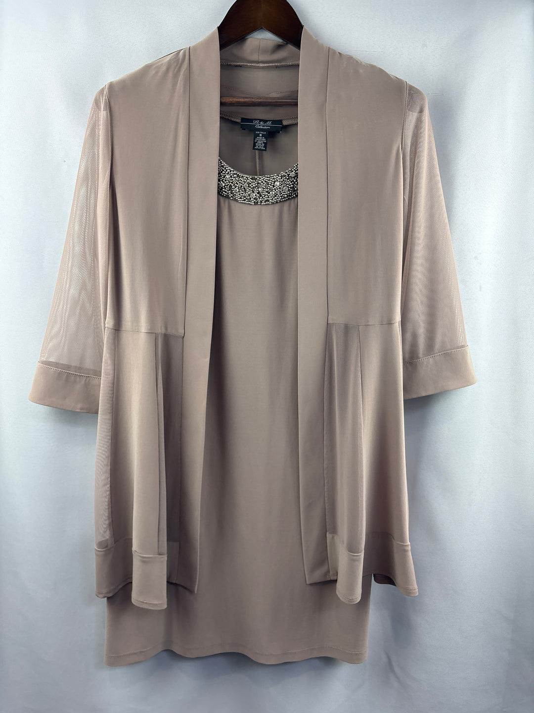 Women’s R & M Collection Size 8 Beige Midi Evening Dress