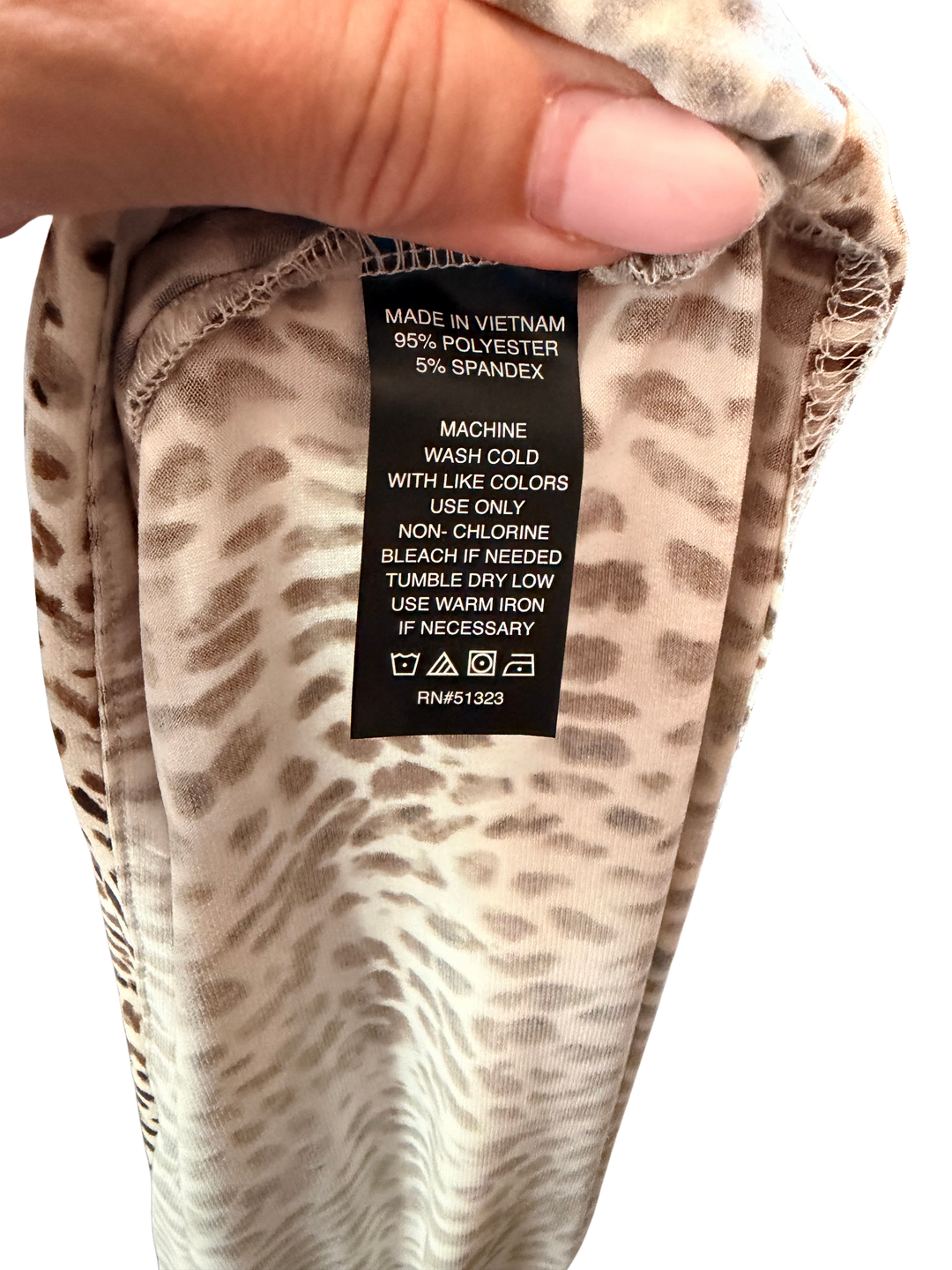 Vince Camuto Ladies Size 2X Sleeveless Blouse