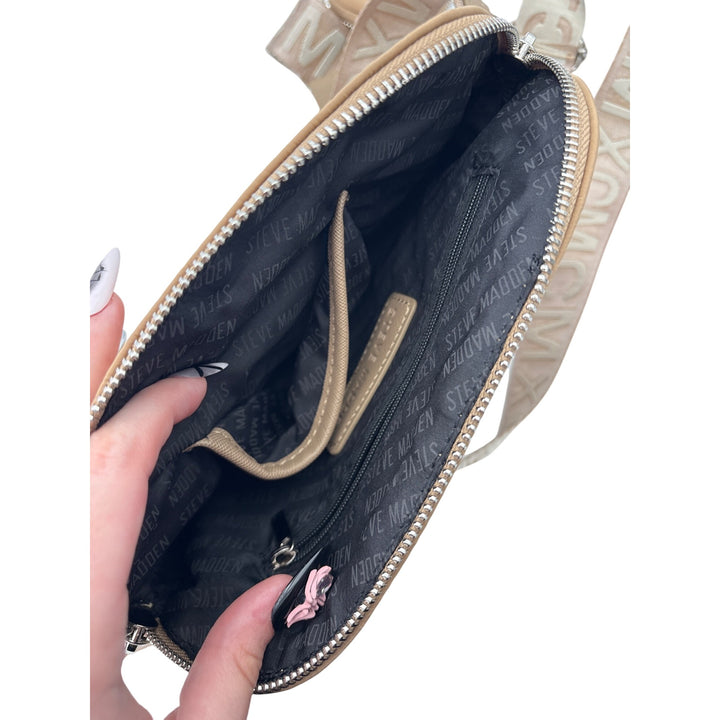 Women’s Steve Madden Light Brown Medium Crossbody Bag w/ Coin Purse