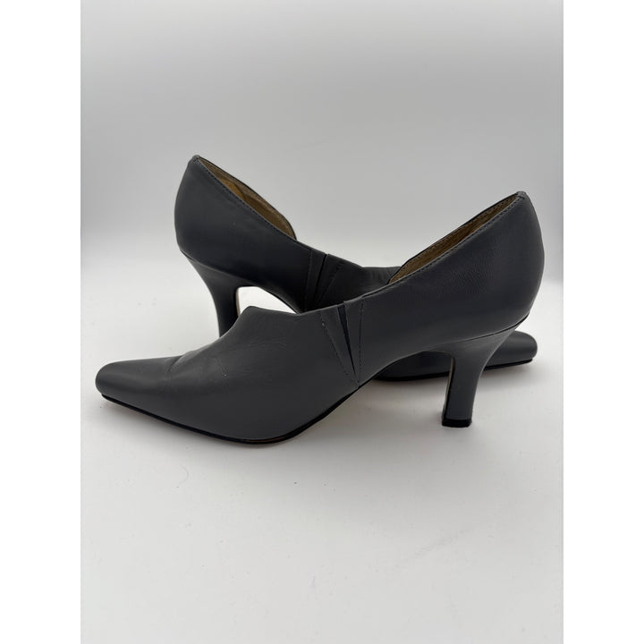 Bellini Womens Leather Heels Size 7 Gray