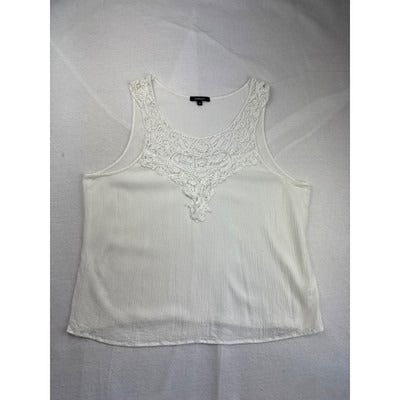 Women’s Ambiance Size 3XL White Embroidered Tank Top.