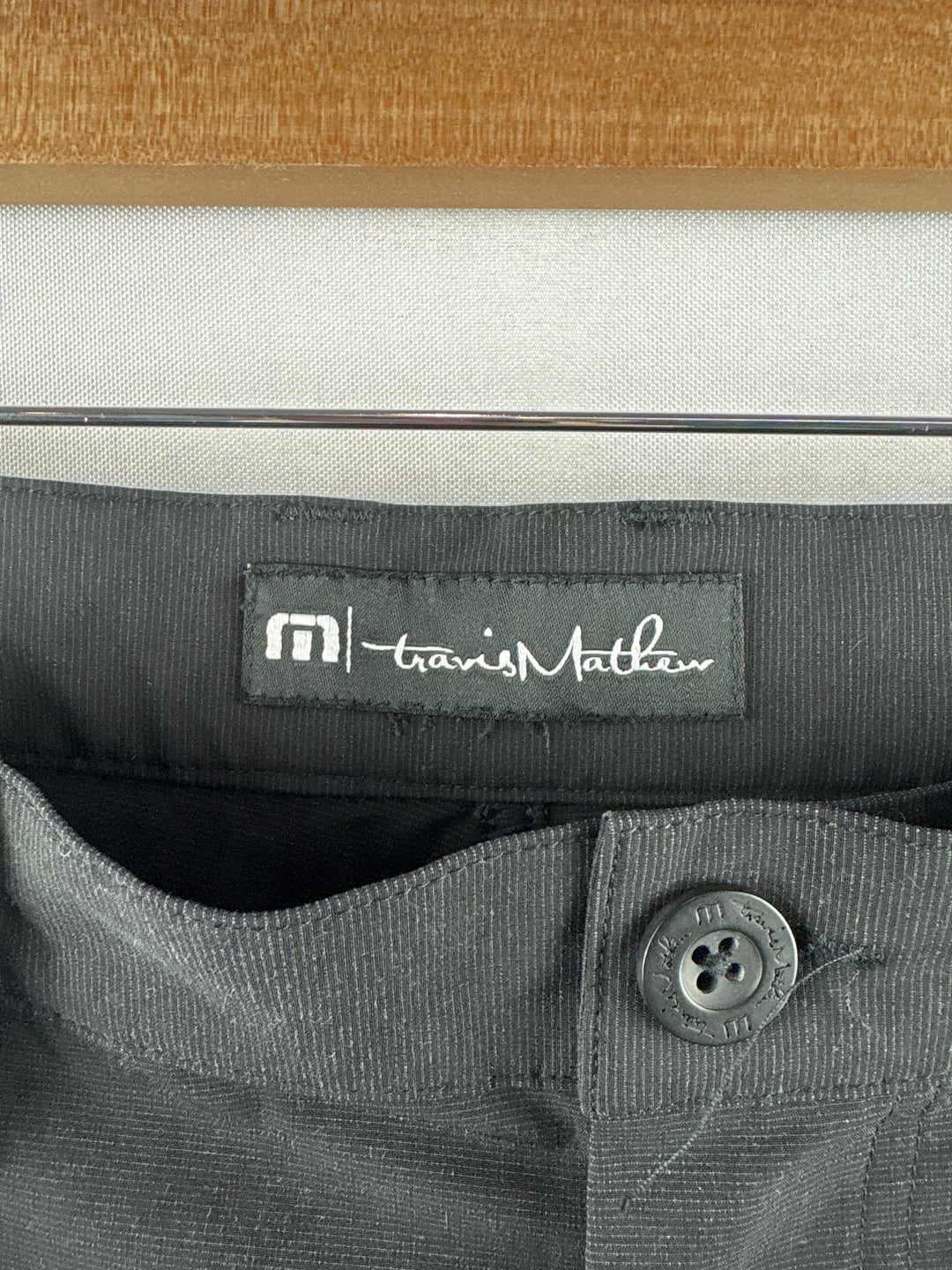 Men’s Travis Mathews Size 36 Black Golf Pants