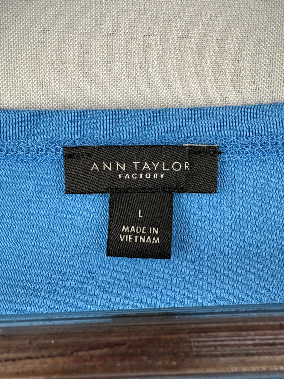 Women’s Ann Taylor Factory Large Cornflower Blue Blouse