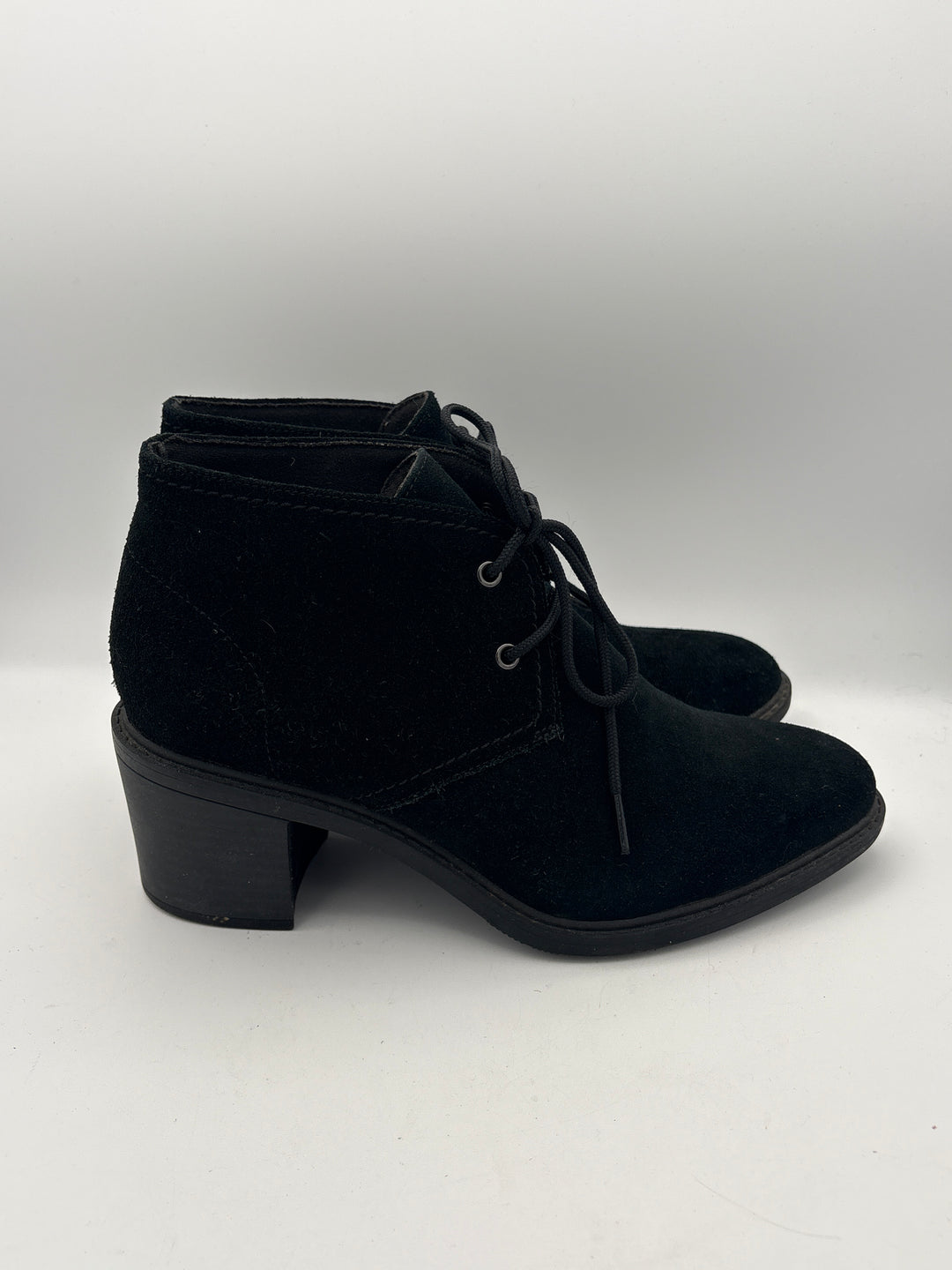 Women’s Clark’s Size 10 Black Suede Ankle Boots