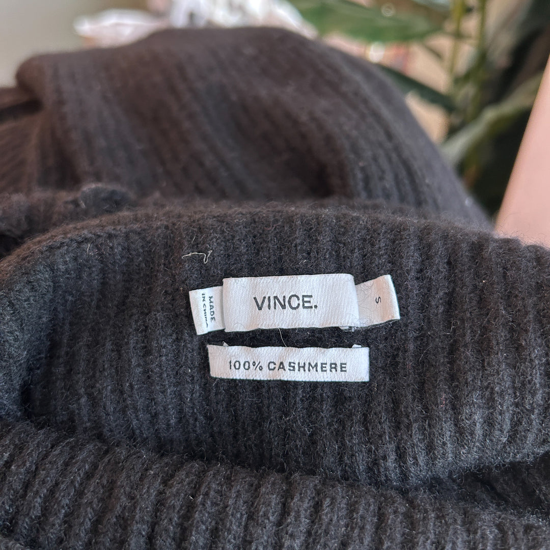 Vince. Women's Small Sweater 100% Cashmere Ribbed Black Turtleneck Minimalist Quiet Luxury Preppy