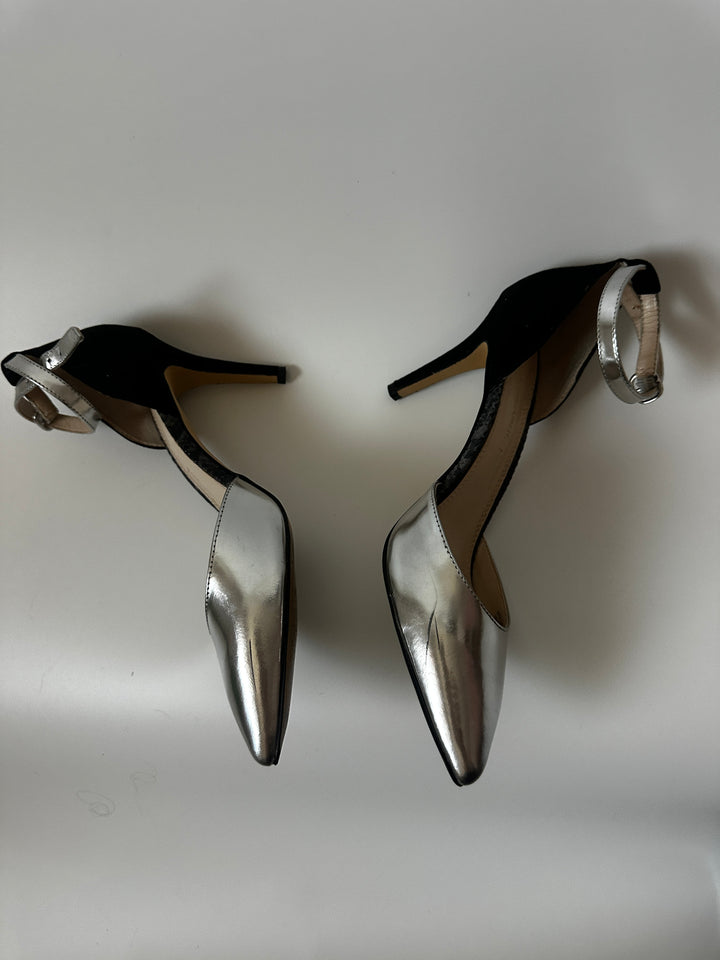 Banana Republic Giana Silver Metallic Black Pointed Toe Ankle Strap Heels D&