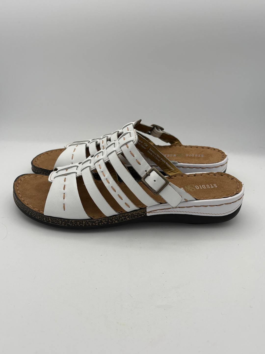 Women’s Studio Works Size 7.5 White Leather Sandals