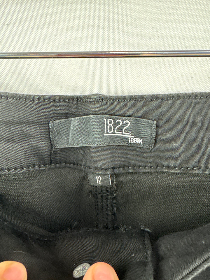 Women’s 1822 Denim Size 12 Black Skinny Jeans
