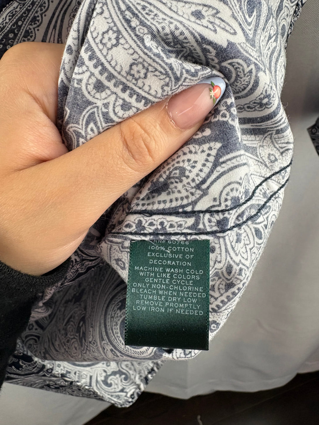 Women’s Vintage Ralph Lauren XS Navy & White Paisley Button Up