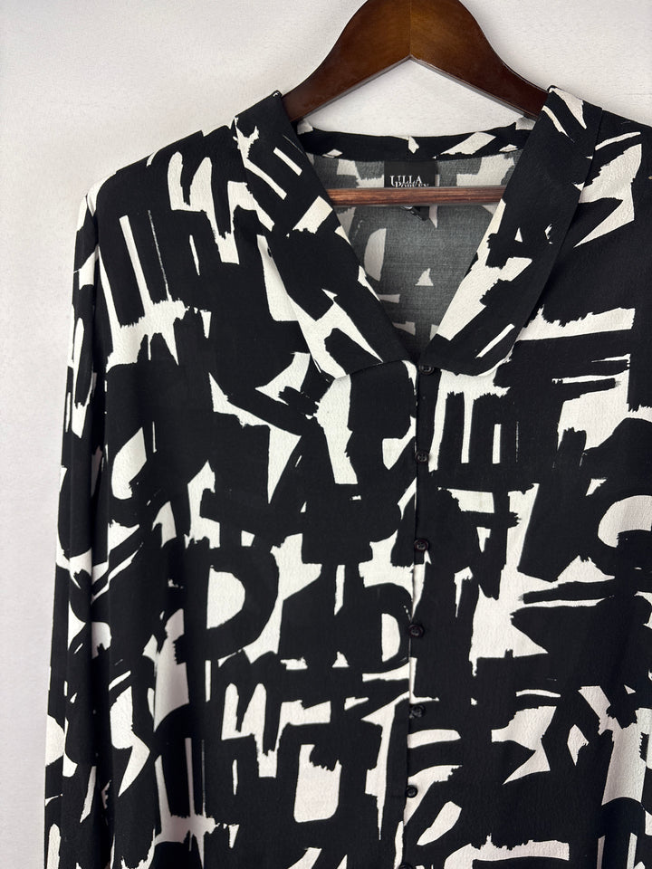 Women’s Ulla Popken Size 16/18 Black &amp; White Patterned Blouse
