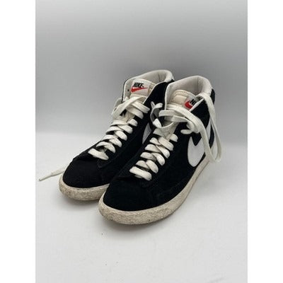 Women’s RARE Nike Blazer Mid Suede Sneakers Size 5Y