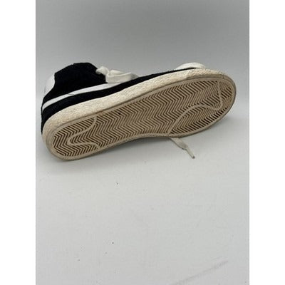 Women’s RARE Nike Blazer Mid Suede Sneakers Size 5Y