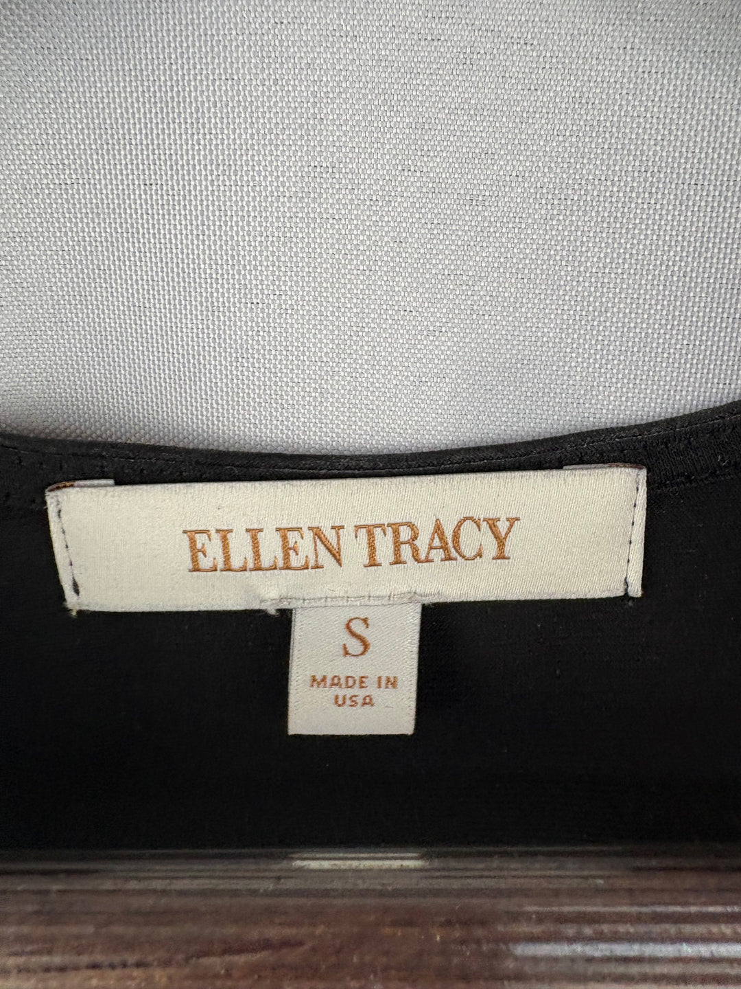 Women’s Ellen Tracy Small Black Cowelneck Sleeveless Blouse