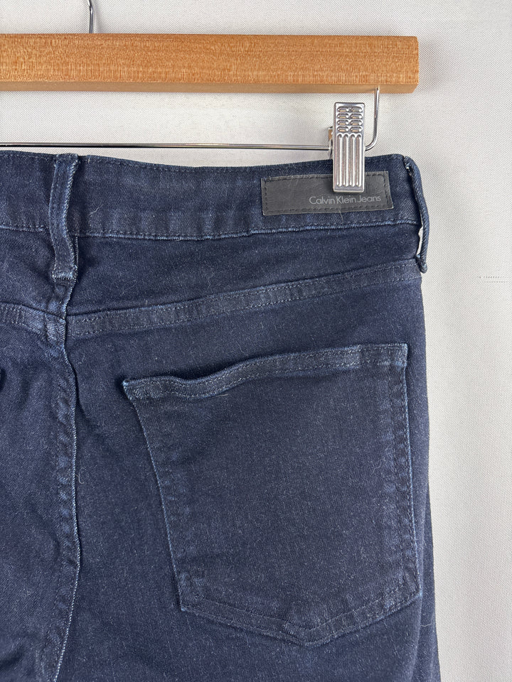 Women’s Calvin Klein Size 10x30 Dark Blue Skinny Jeans