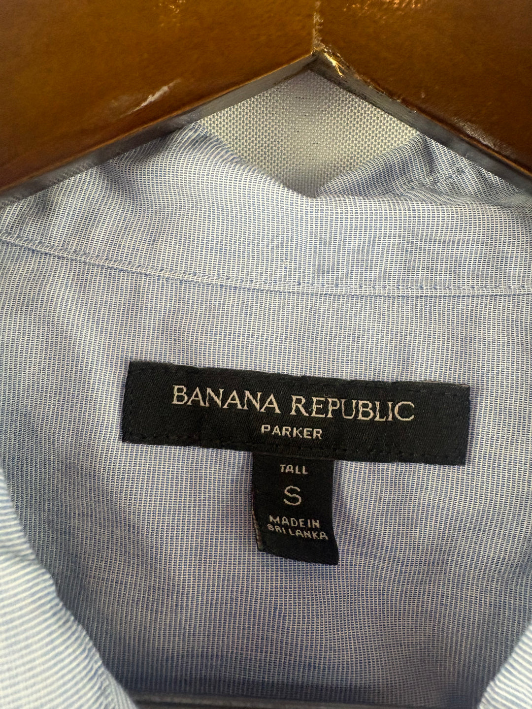 Men’s Banana Republic Small Light Blue Button Up