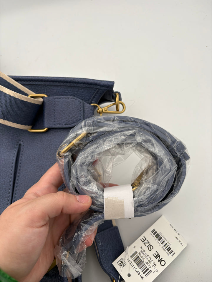 Women’s Style&Co Navy Blue Leather Crossbody Purse