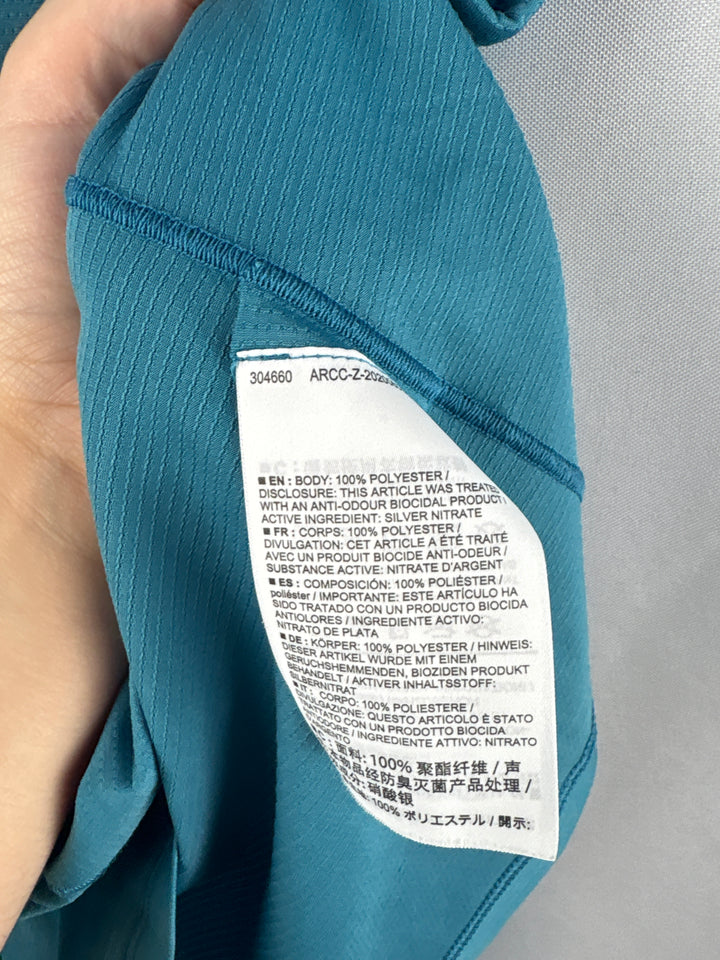 Women’s Arc’Teryx Small Grayish Blue Sports T-Shirt