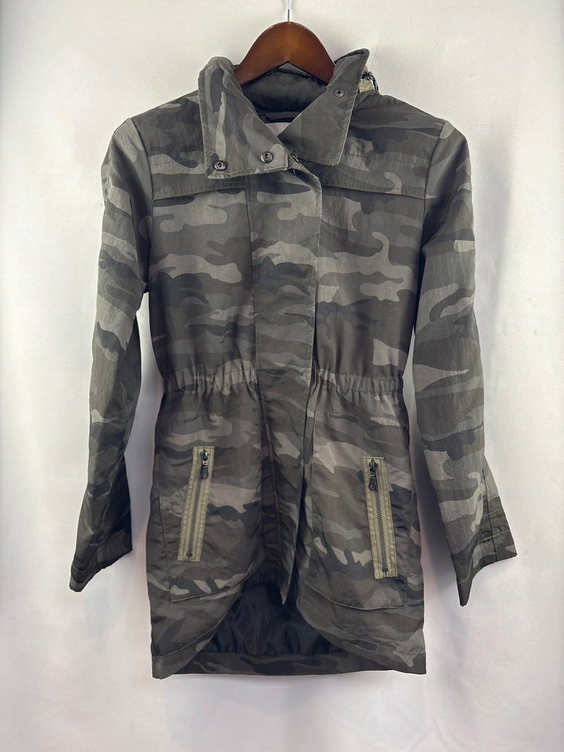 Women’s Tart Collections XS Dark Gray Camo Raincoat
