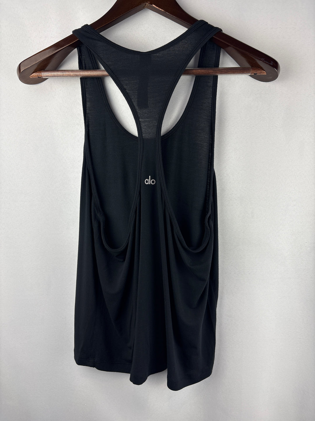 Women’s Alo Medium Black Racerback Sports Tank