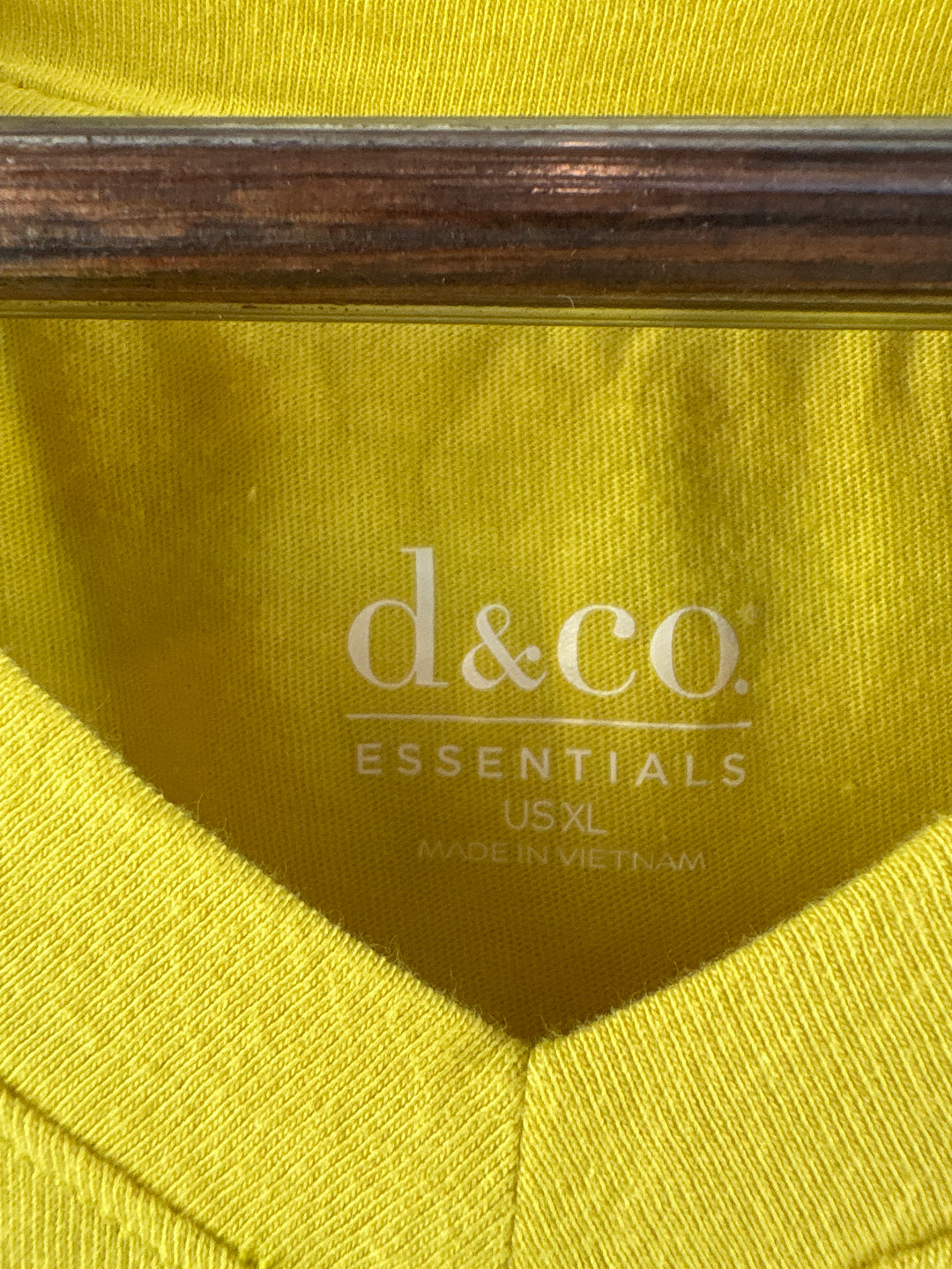 Women’s D&amp;Co XL Mustard Yellow V-Neck T-Shirt