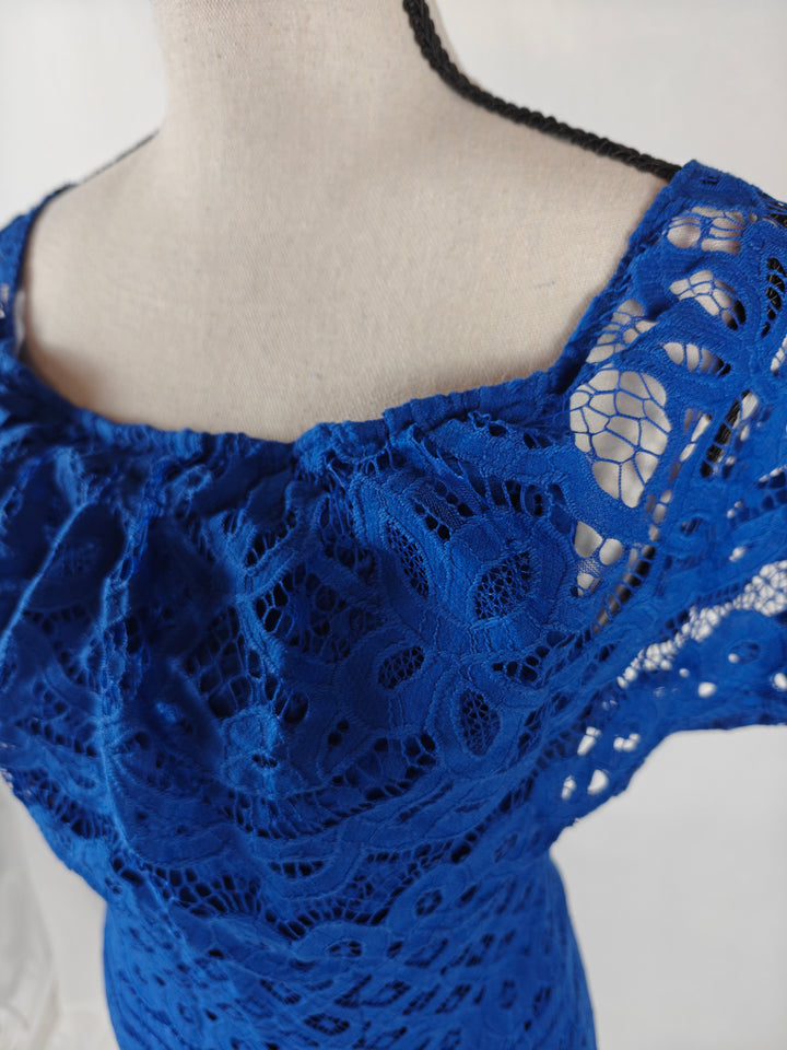 Women’s Sharagano Petite Lace Sheath Dress Cobalt Blue Size 4P