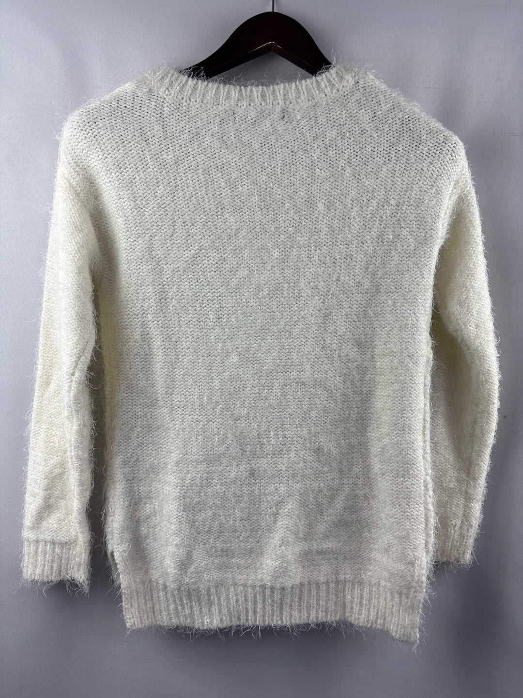 Women’s Relativity Small Cream Fuzzy Knit Sweater