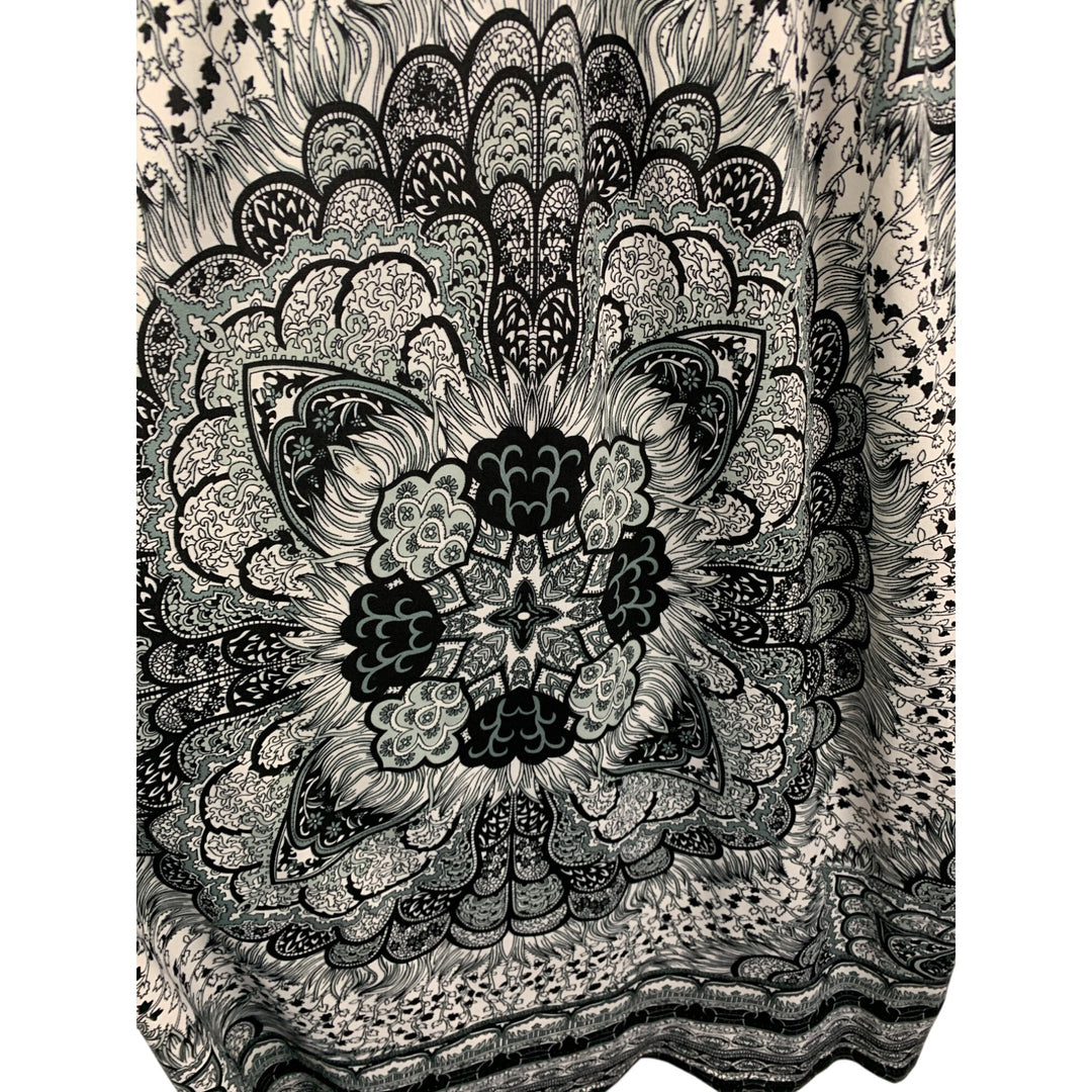 Black & White Sleeveless Maxi Dress By Shes Cool Size L Polyester & Spandex Floral Pattern