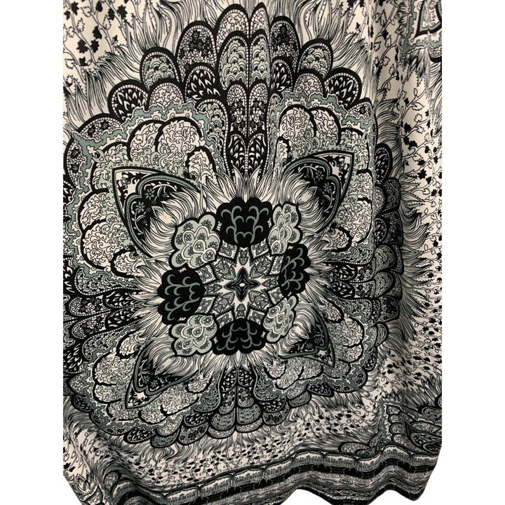 Black & White Sleeveless Maxi Dress By Shes Cool Size L Polyester & Spandex Floral Pattern