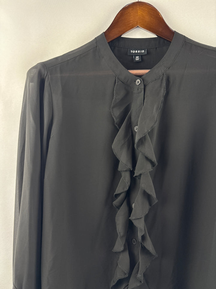 Women’s Torrid Size 00 Black Ruffled Button Up Blouse