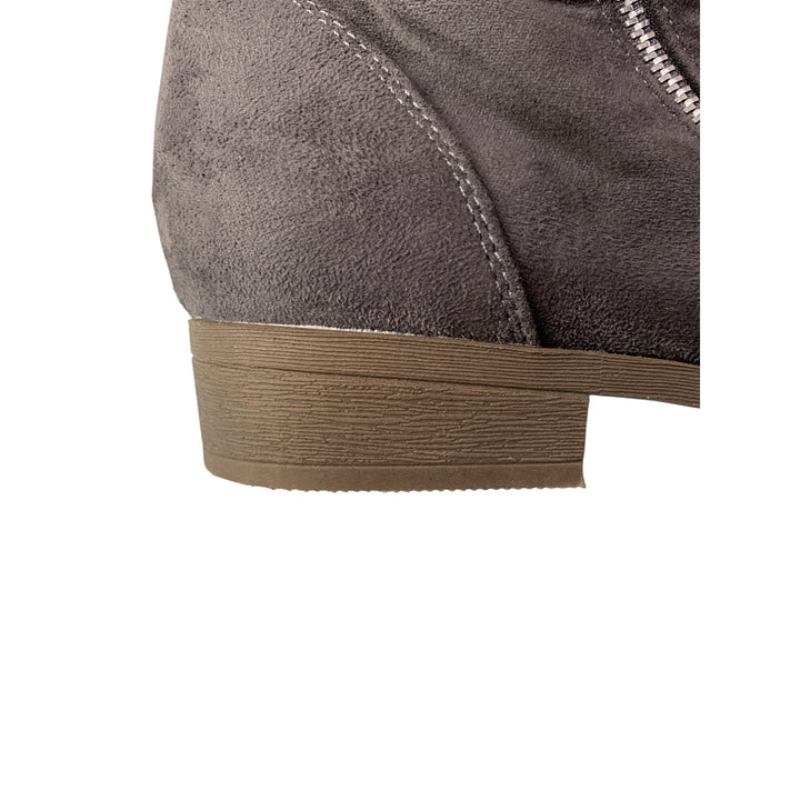Women’s JG Brown Gray Low Heel Knee High Boot Size 10
