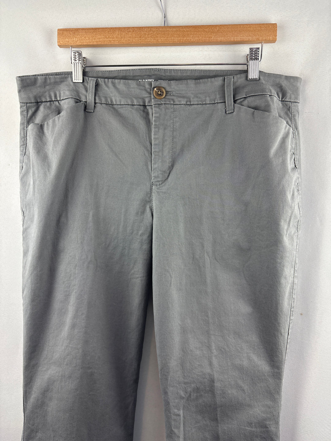 Women’s Old Navy Size 16 Gray Boot-Cut Pants