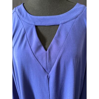 Plus size Simomton Says 3X Royal Blue blouse with peekaboo neckline