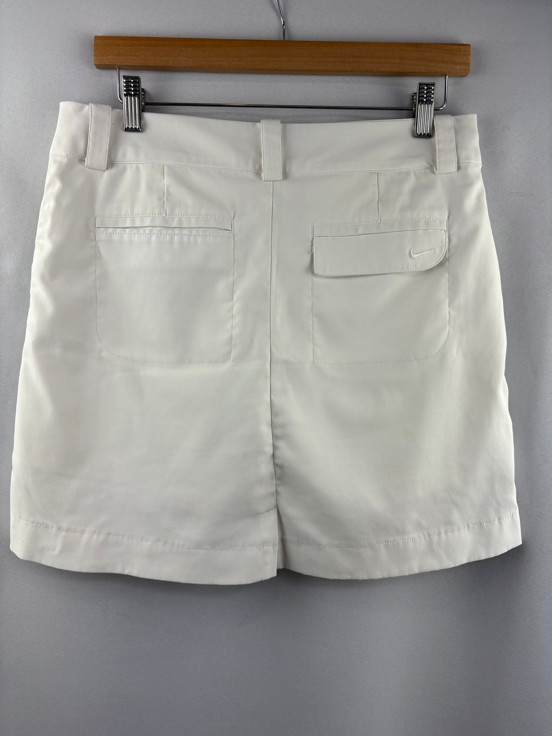 Women’s Nike Golf Size 6 White Skort