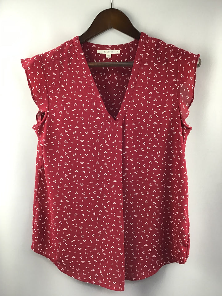 Women’s Fun 2 Fun Red V-Neck Sleeveless Blouse Size S