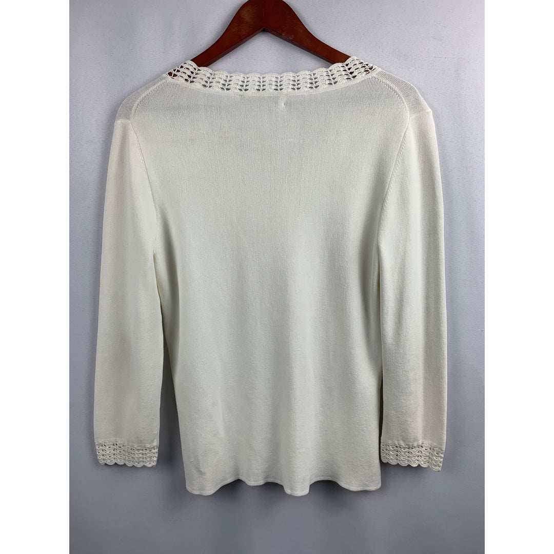Cable & Gauge White Crochet Trim V-Neck Sweater Medium