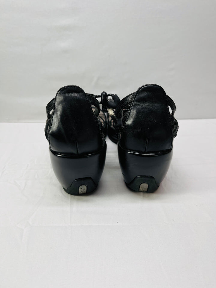 JBU by Jambu Women's Size 9 Strappy Comfort Sandals Toggle Closure Casual Shoes