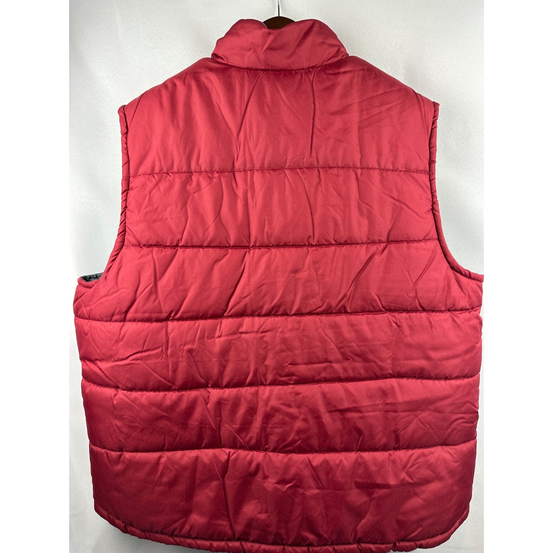 NordicTrack Mens Red Puffer Vest XXL With Full Zip Closure & Pockets
