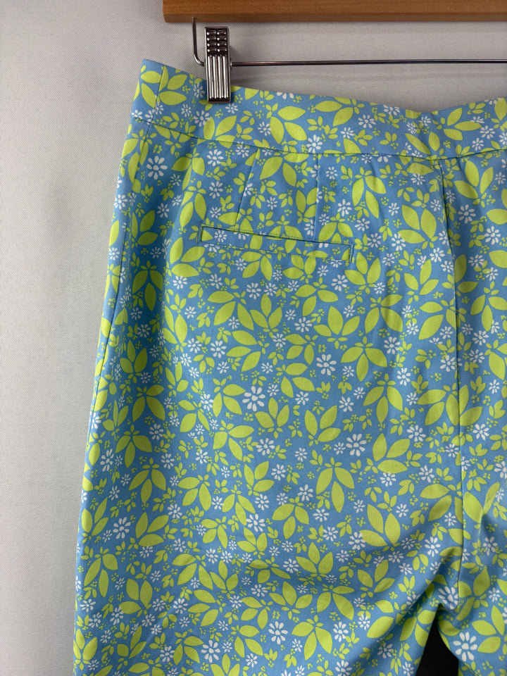 Women’s Liz Claiborne Size 12 Blue w/ Green Leaf Patterned Capris