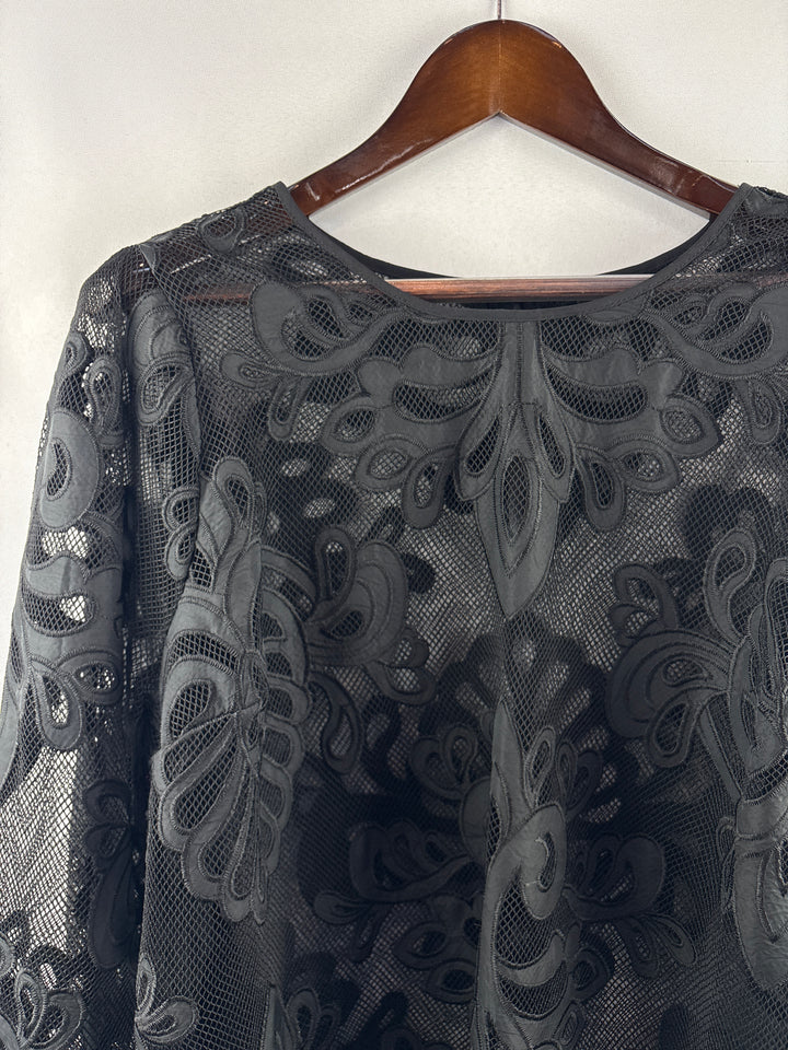 Women’s Torrid Size 2 Black Mesh Patterned Blouse