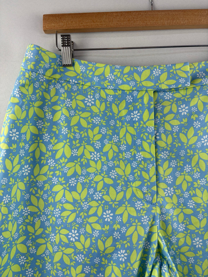 Women’s Liz Claiborne Size 12 Blue w/ Green Leaf Patterned Capris