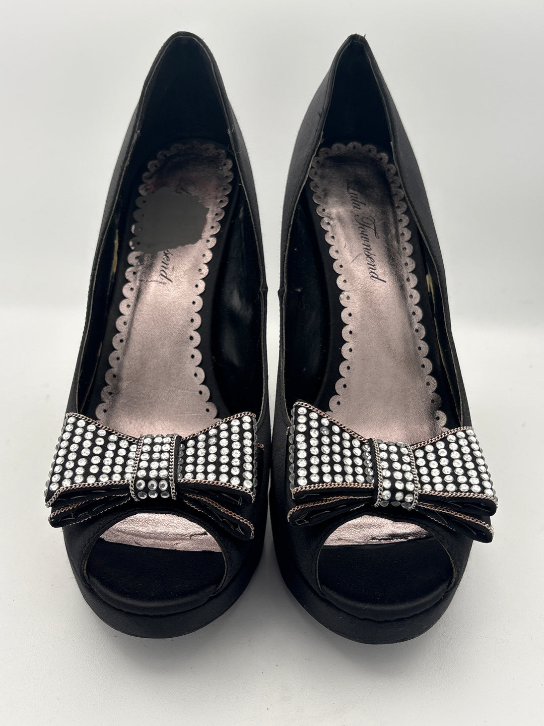 Women’s Lulu Townsend Size 10 Black Satin Pumps w/ Bow Detail
