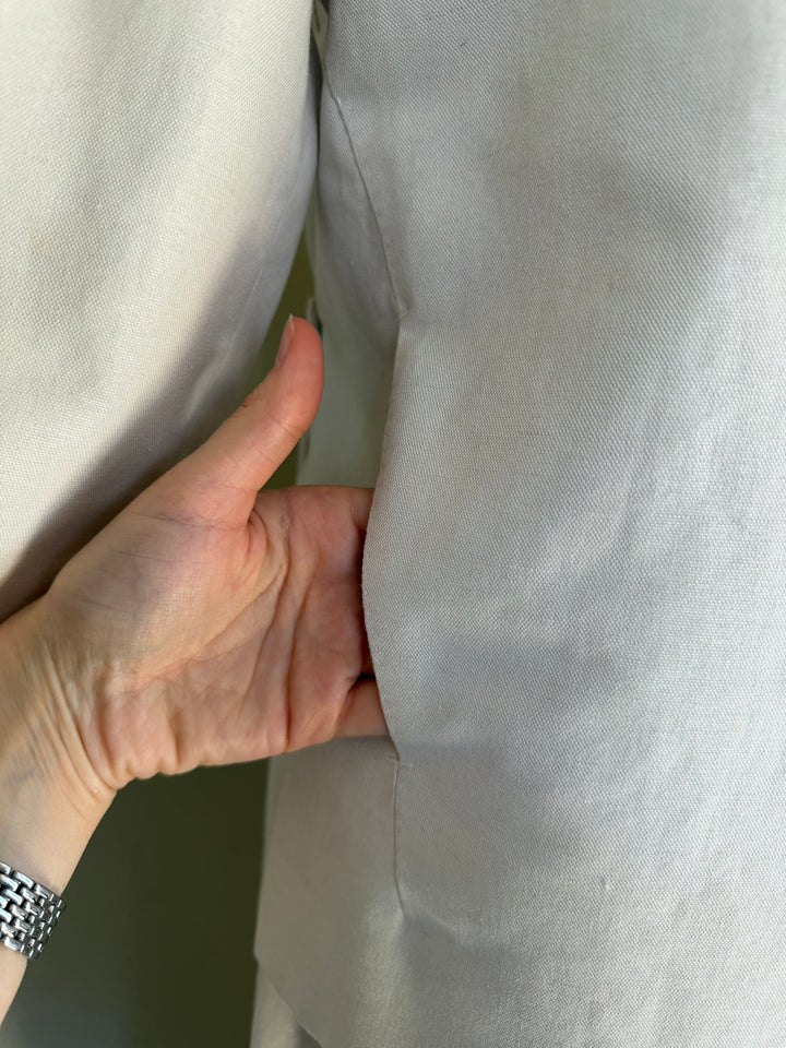 Louis Vuitton Paris Ivory Cotton Linen Skirt Suit Set Made in France Size 38