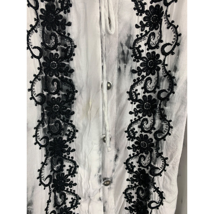 Fever Womens L/G Black & White Smocked Tie-Dye Blouse With Lace Detail