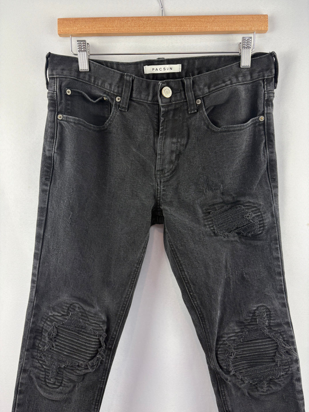 Women’s Pacsun Size 31x32 Black Distressed Skinny Jeans