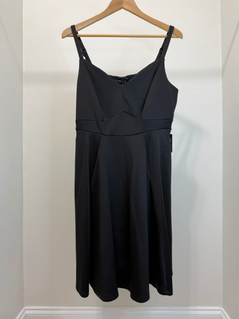 Torrid Mini Scuba Skater Dress Built In Shapewear Sz1/1X NWT