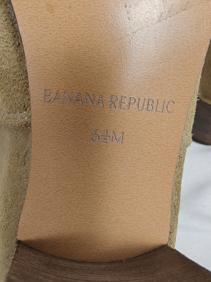 Women Banana Republic Suede Ankle Boots Tan Size 6.5M