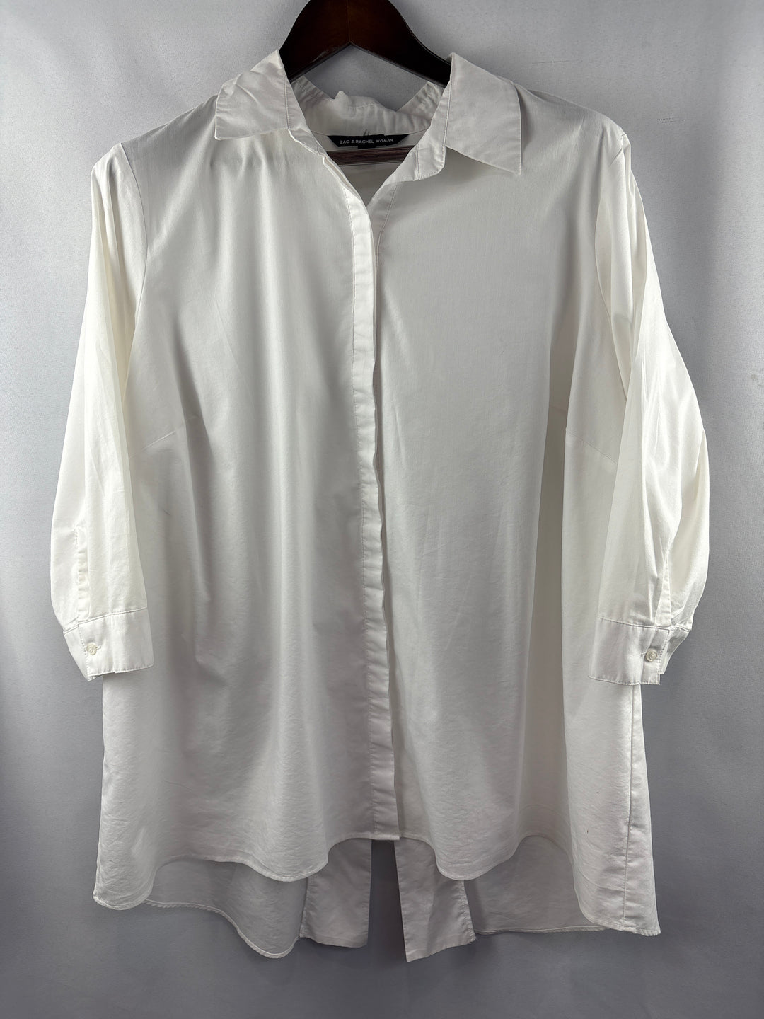 Women’s Zac &amp; Rachel Size 2X White Oversized Button Up